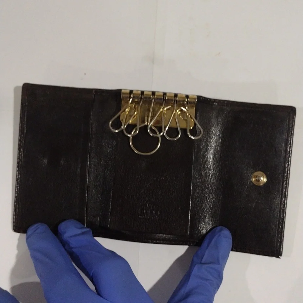 Gucci Women's Guccissima Leather Brown & Gold 6 Keys Case Holder - Accessory - Picture 11 of 13